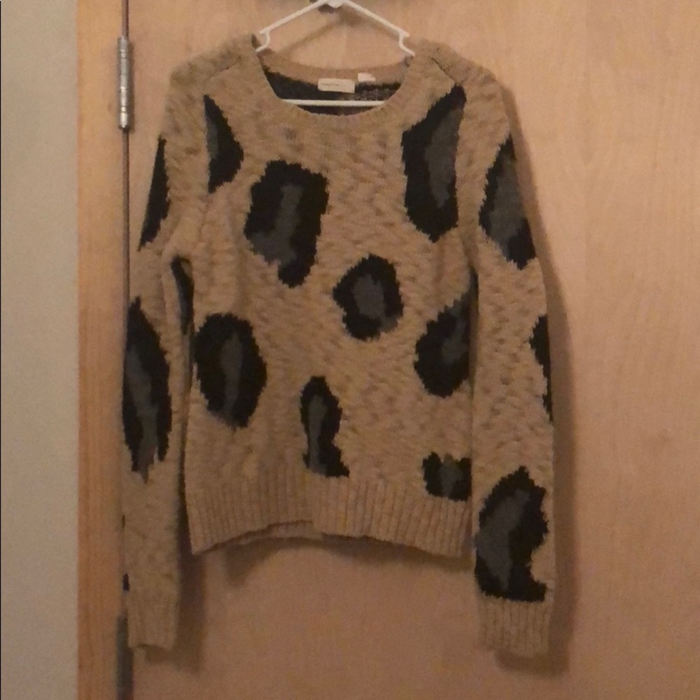 Tan spotted sweater